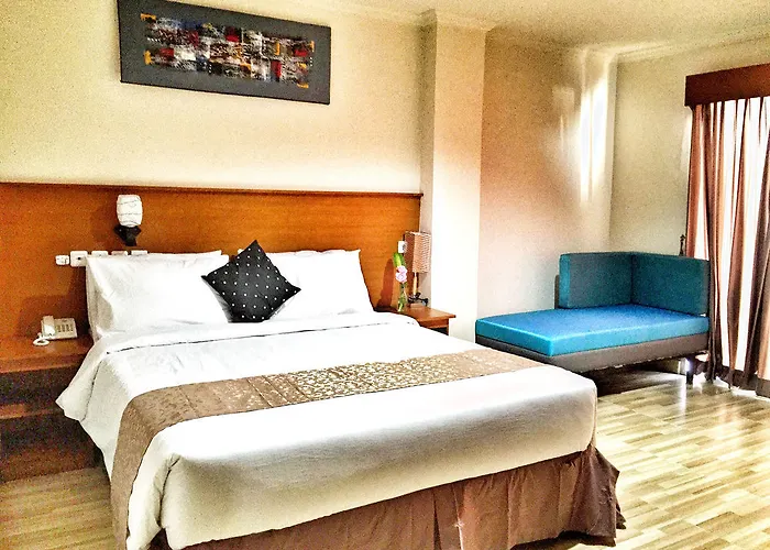 Hotel Oyo 3950 The Ratna 2*